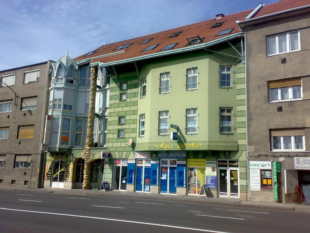 Pécs - Aqua üzletház